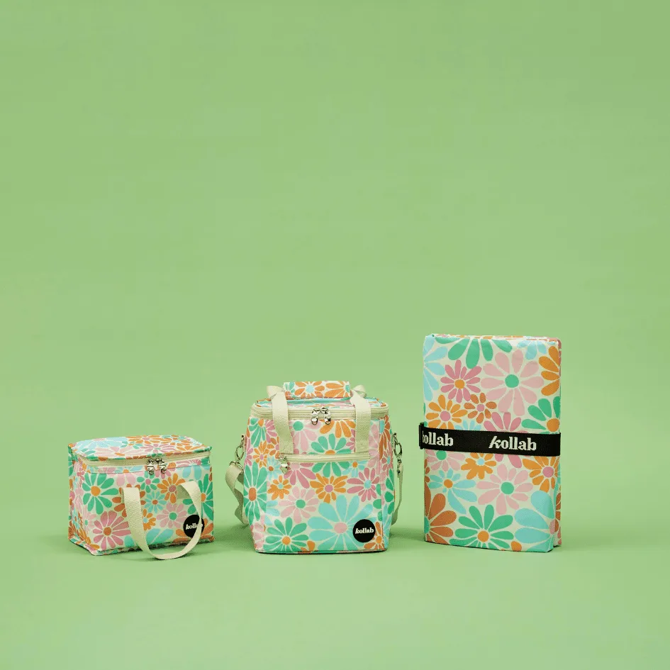 Medium Mat Pastel Daisy